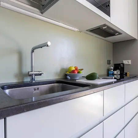 Suite Home Ladispoli Apartment